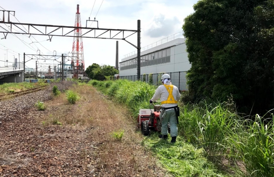 草刈り・薬剤散布